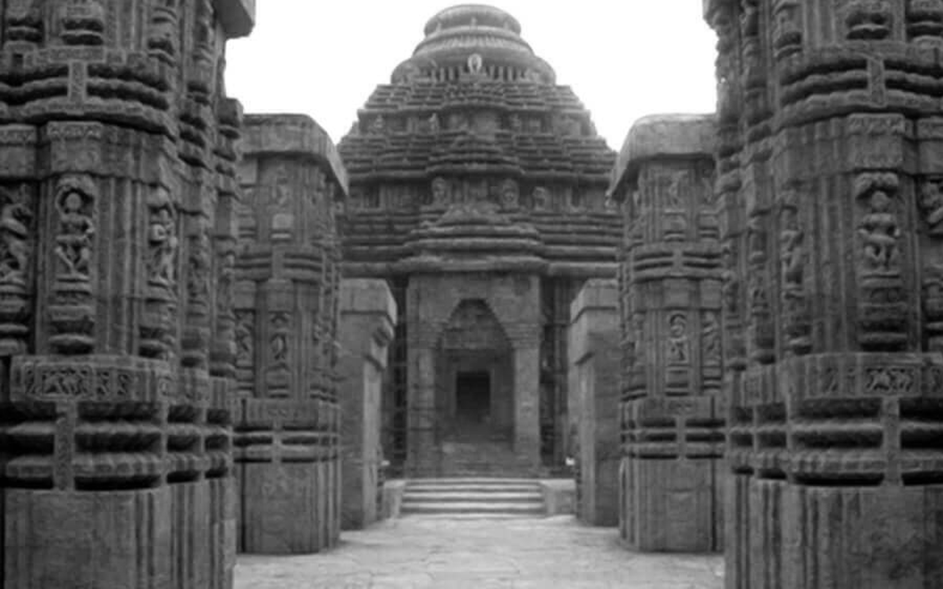 The Roar of the Reddys and the Might of the Gajapatis